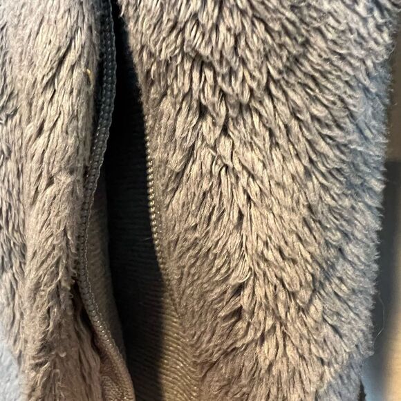 Natural Reflections Cozy Grey Fleece Diamond Quilted SZ M Super Soft - Picture 2 of 10